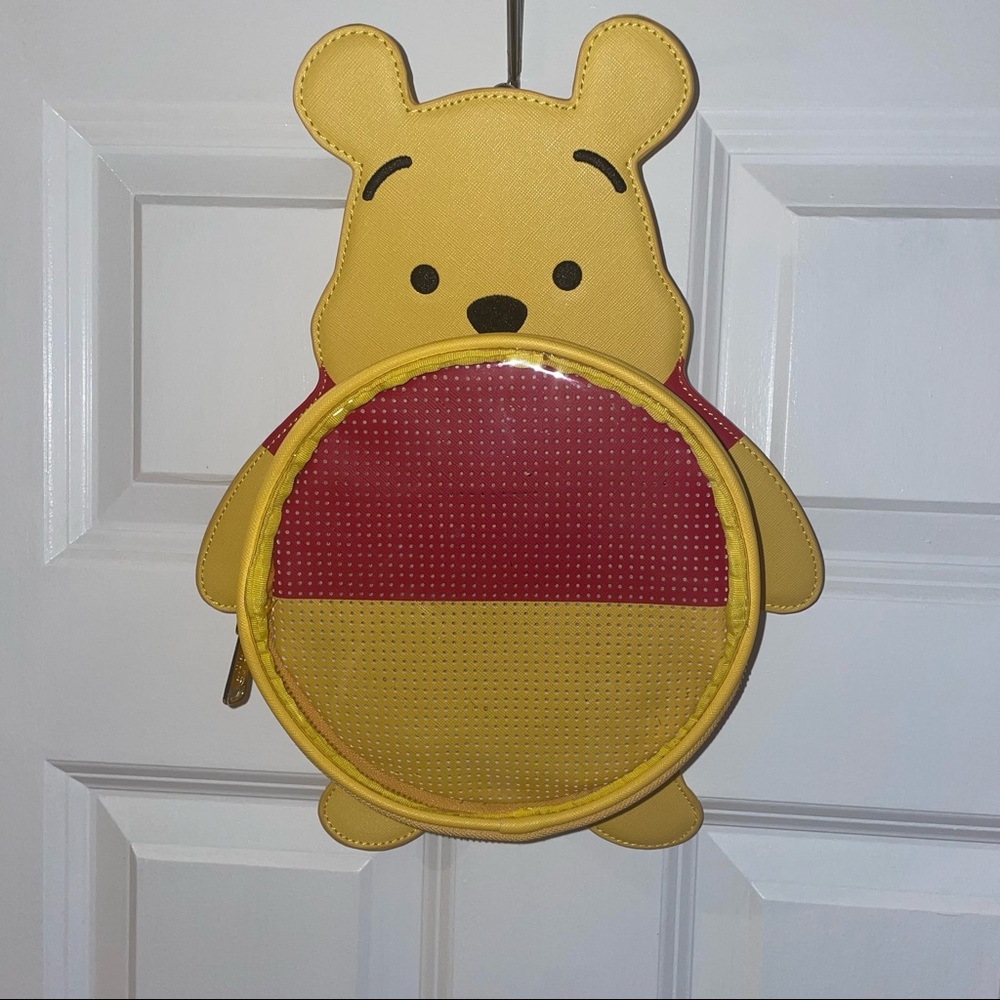 NWT whinnie the pooh loungefly pin display bag